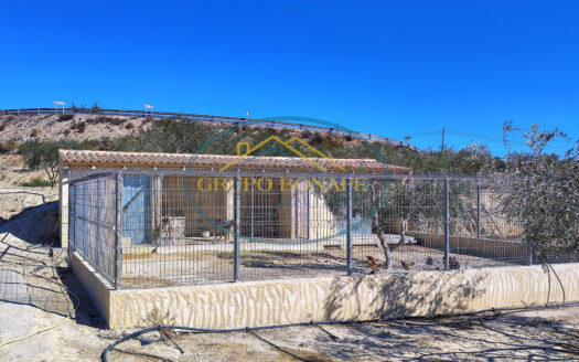 Venta de Parcela Rústica en El Campello, Alicante – Oportunidad de Construcción y Agricultura